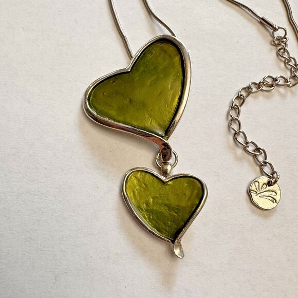 Vintage-Style 20" Heart Pendant Necklace – Double Green enamel  Hearts - Picture 6 of 7